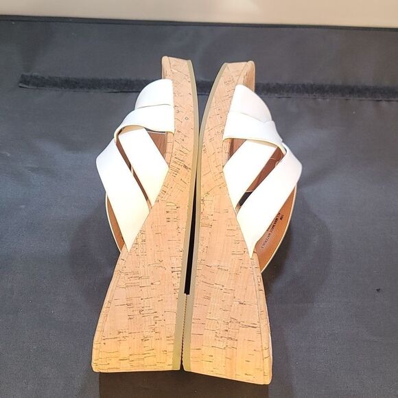 BRAND NEW WHITEMT SLIP-ON WOMEN"S WEDGE SANDAL - Picture 9 of 16